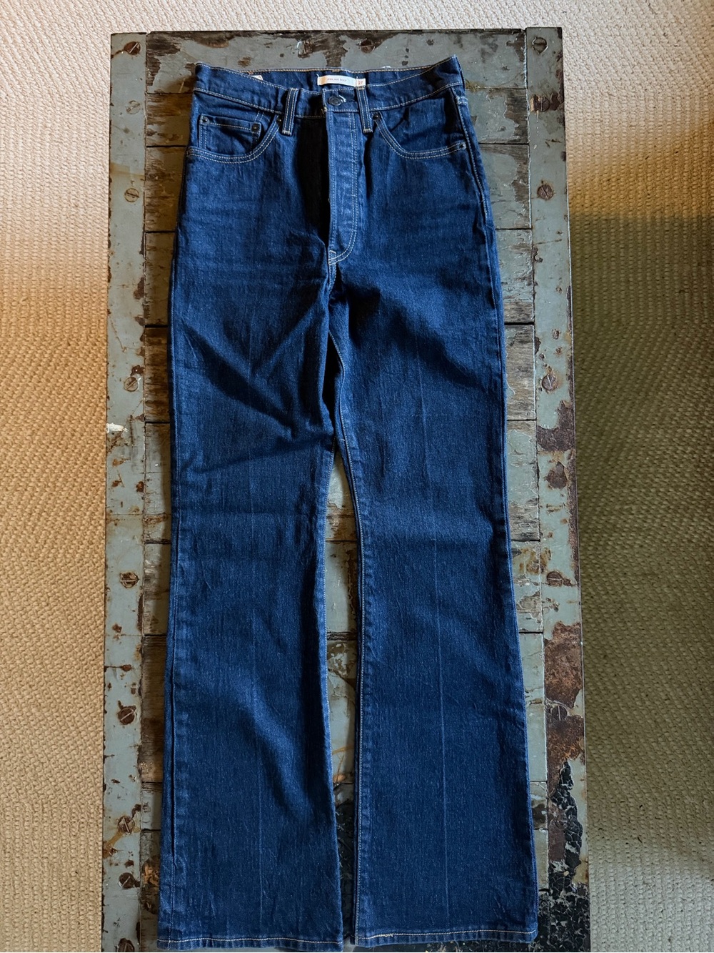 NWOT Levi's High Rise Dark Blue Bootcut Jeans 27